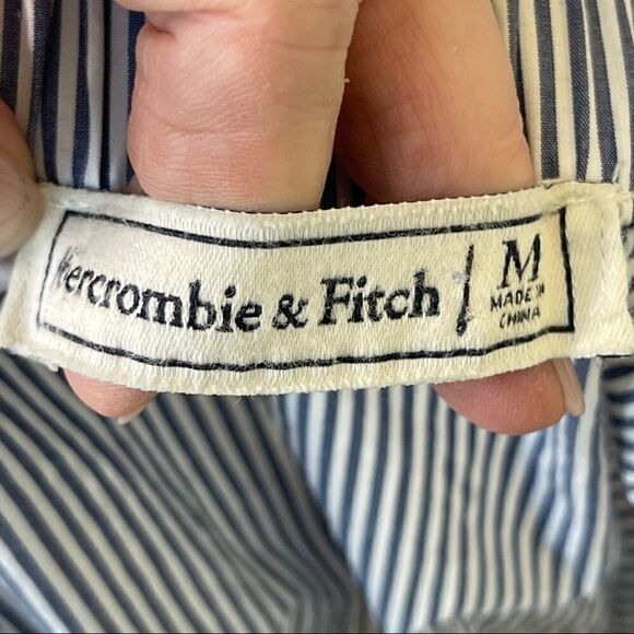 Abercrombie and Fitch Blue and White Striped Off Shoulder Top - Medium - Picture 3 of 10